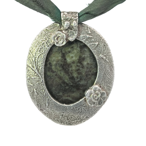 FS Roses in the Forest Pendant