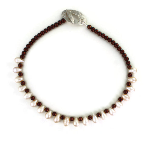 Elegant Evening Pearls Necklace