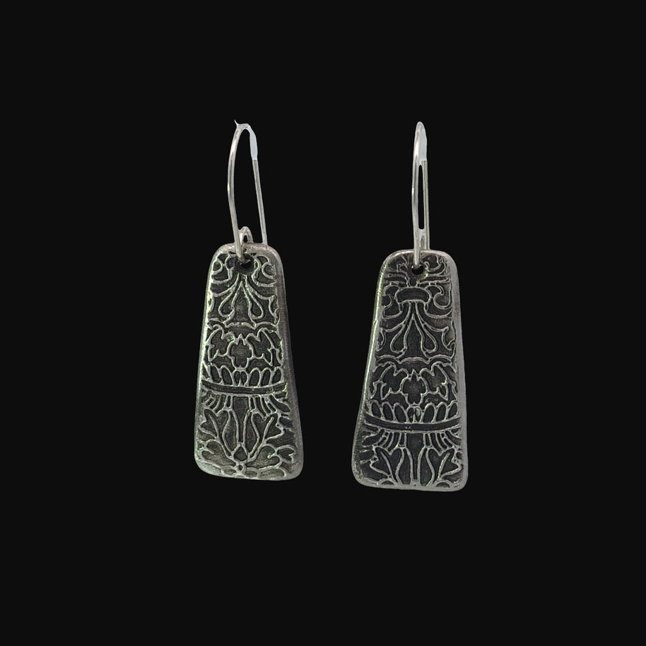 FS Wavy Abstract Flower Earrings